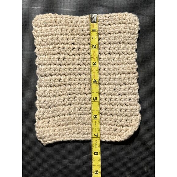 Crocheted Vintage Pot Holders Set of Three - Picture 7 of 8